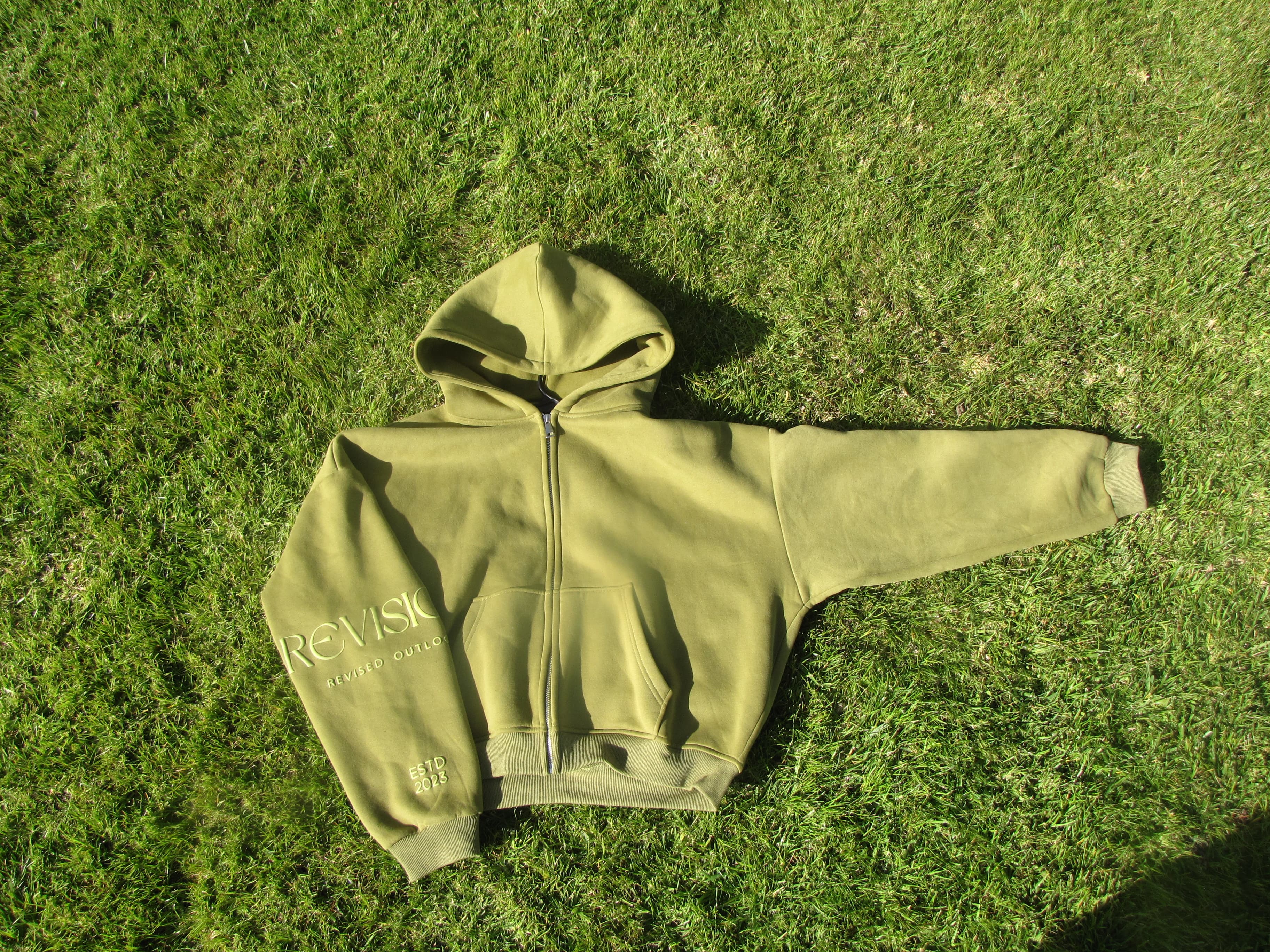 Green cropped hoodie front view